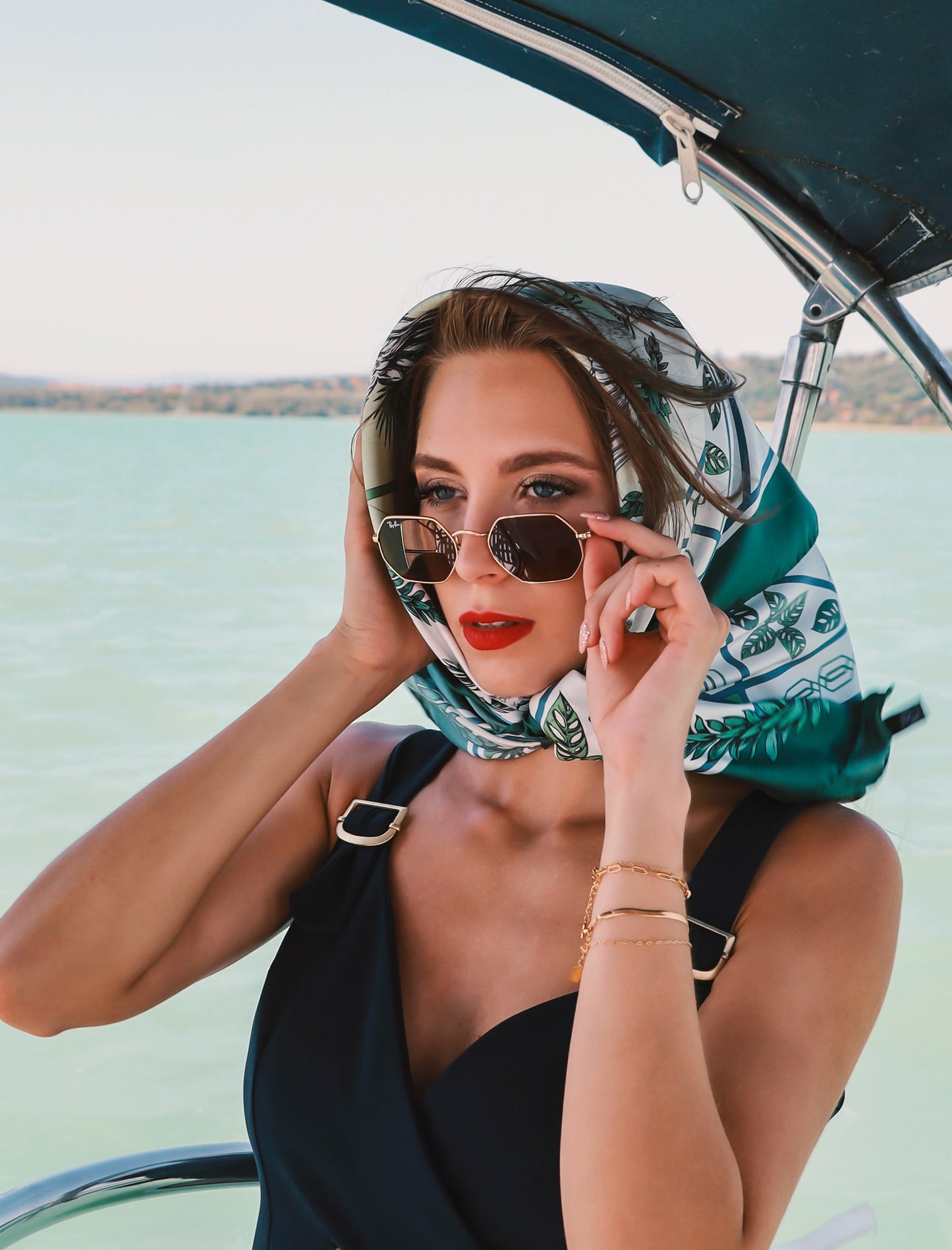 Green Hummingbird Art Deco Scarf